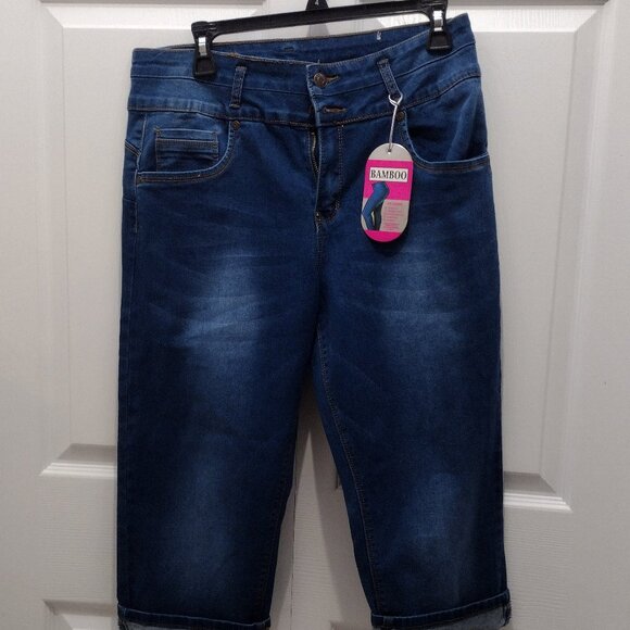NWT Bamboo Dark Wash High Waist Capri Jeans – Size 16 - Picture 3 of 13